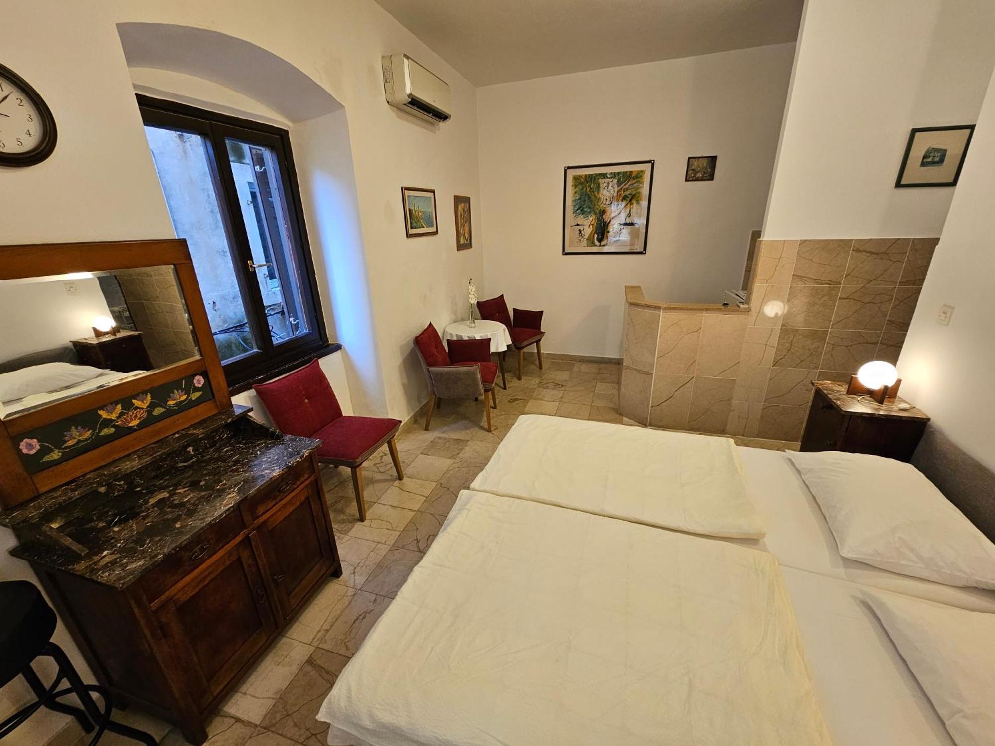 Center Room D16 In The Ancient Roman Palace Split Exteriör bild
